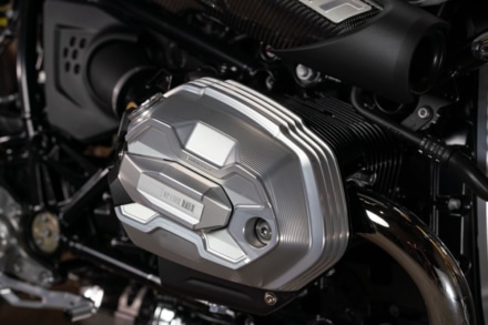 BMW R nineT 部分カット(エンジンまわり)