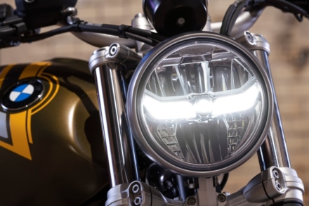 BMW R nineT 部分カット(フロントまわり)