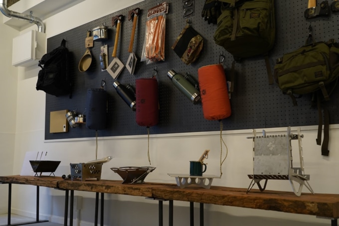 Motorcycle×Outdoorコンセプトのセレクトショップ “mStadion” 店内イメージ