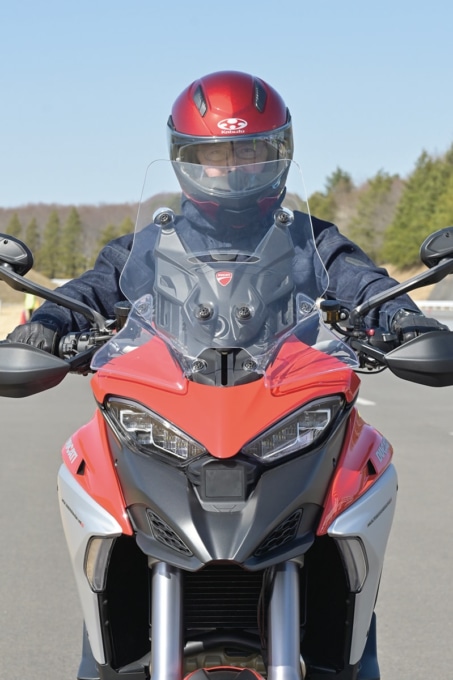 DUCATI MULTISTRADA V4S スクリーン(上)