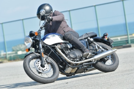 TRIUMPH BONNEVILLE T100