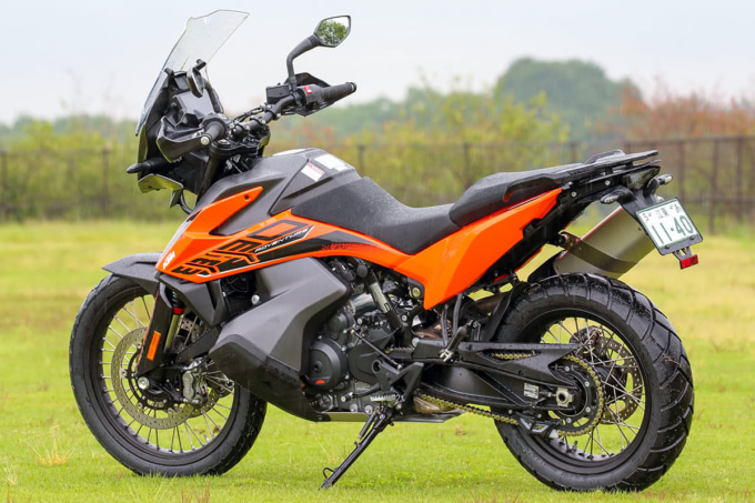 890 ADVENTURE(2021年モデル)左サイドビュー