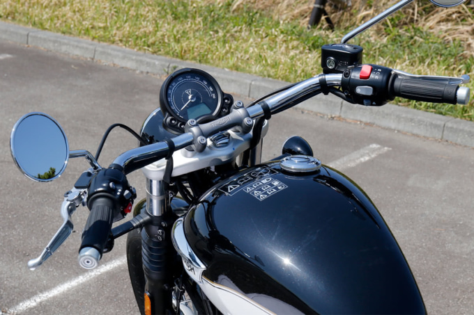TRIUMPH BONNEVILLE SPEEDMASTER(2021年モデル)ハンドルまわり
