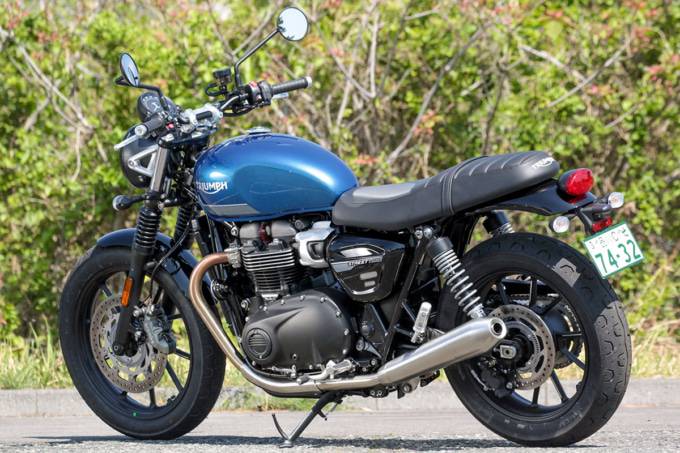 TRIUMPH STREET TWIN(2021年モデル)リヤ7:3ビュー