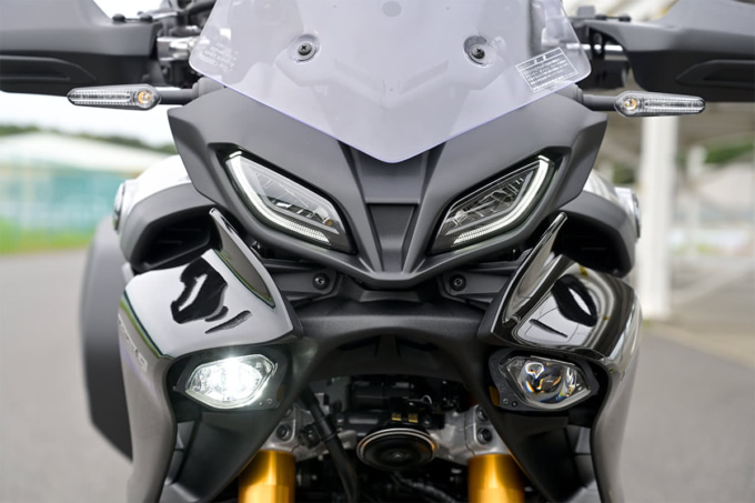YAMAHA TRACER9 GT ABS(2021年モデル)ヘッドライトまわり