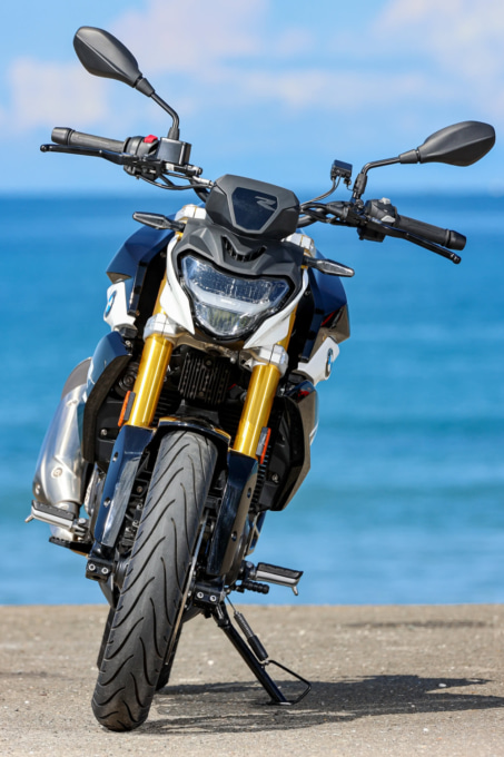 BMW G310R(2021年モデル)フロントビュー