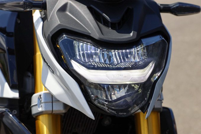 BMW G310R(2021年モデル)ヘッドライト