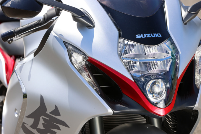 SUZUKI HAYABUSA(2021年モデル)ヘッドライト