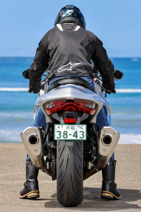 SUZUKI HAYABUSA(2021年モデル)足つき