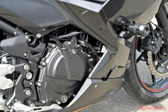 Kawasaki Ninja250(2021年モデル)エンジン