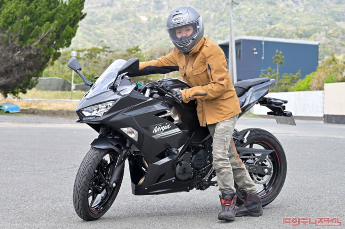Kawasaki Ninja250(2021年モデル)取りまわし