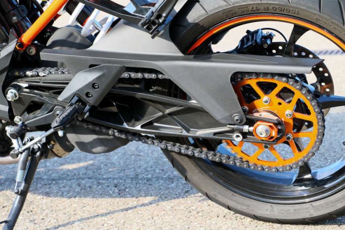 KTM RC390(2022年モデル)スイングアーム