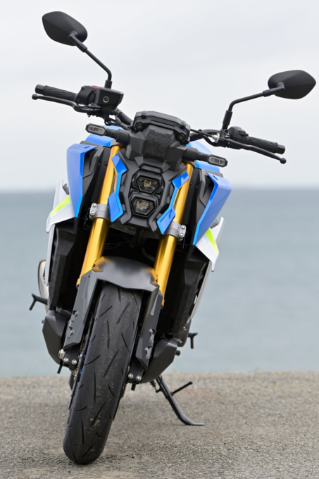 SUZUKI GSX-S1000(2021年モデル)フロントビュー