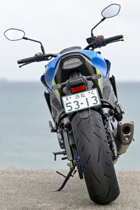 SUZUKI GSX-S1000(2021年モデル)リヤビュー