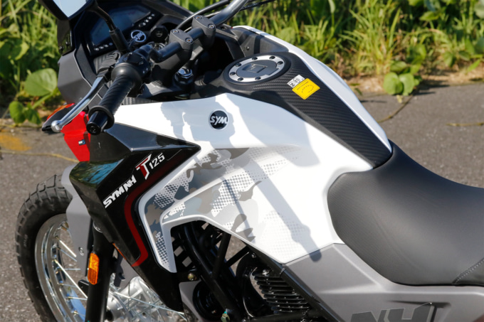 SYM NH T125(2021年モデル)燃料タンク