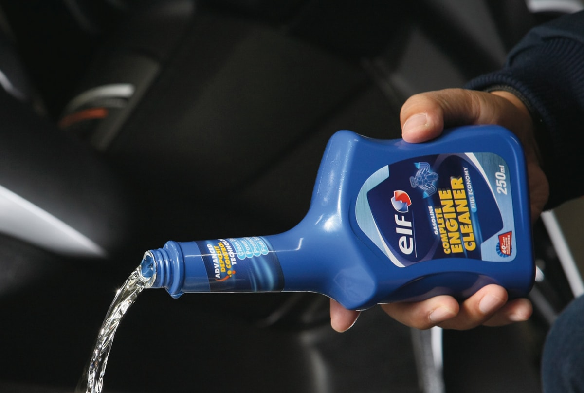 エルフのエンジンクリーナー"COMPLETE ENGINE CLEANER"で冬に備えよう