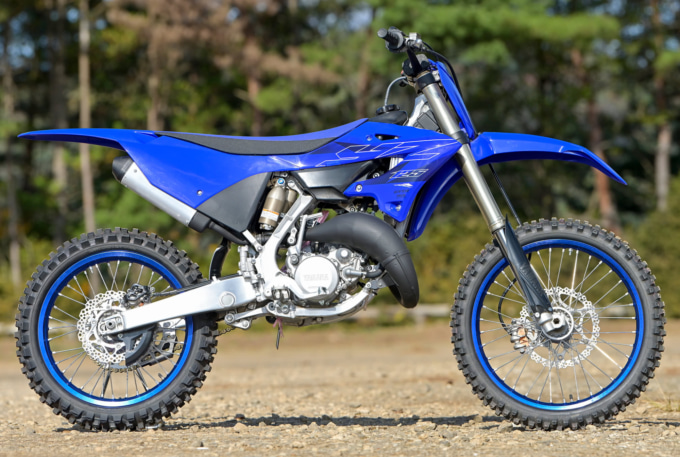 YAMAHA YZ125(2022年モデル)右サイドビュー