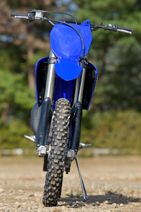 YAMAHA YZ125(2022年モデル)フロントビュー