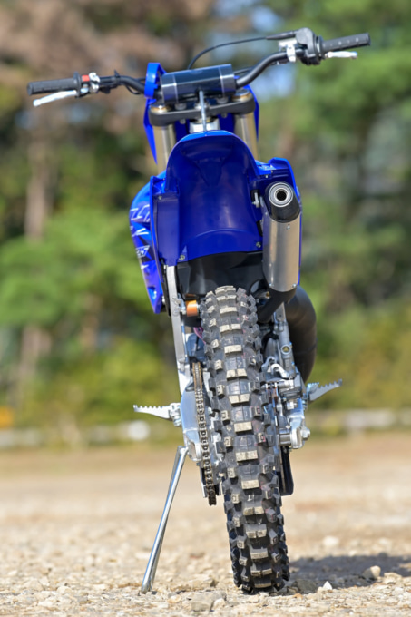 YAMAHA YZ125(2022年モデル)リヤビュー
