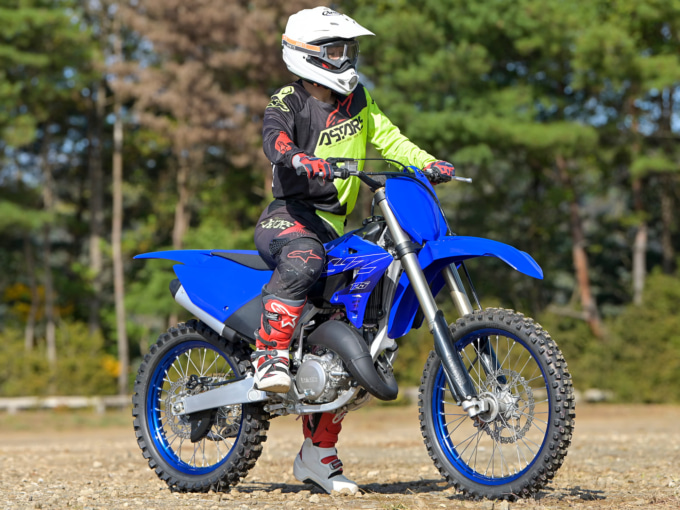 YAMAHA YZ125(2022年モデル)乗車姿勢