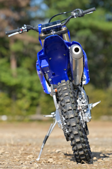 YAMAHA YZ250FX(2022年モデル)リヤビュー