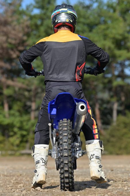YAMAHA YZ250FX(2022年モデル)足つき
