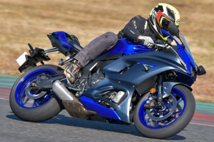 YAMAHA YZF-R7 ABS (2022)