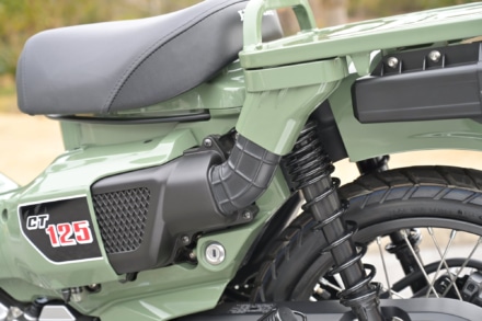 ホンダ CT125・ハンターカブ(2022年モデル)吸気ダクト
