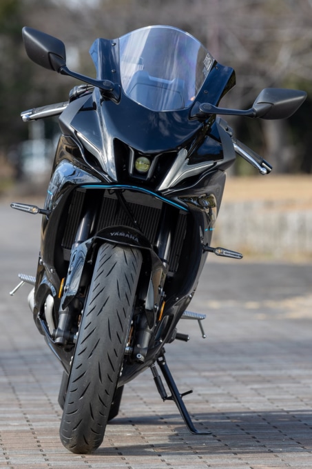 ヤマハ YZF-R7(2022年モデル)フロントビュー