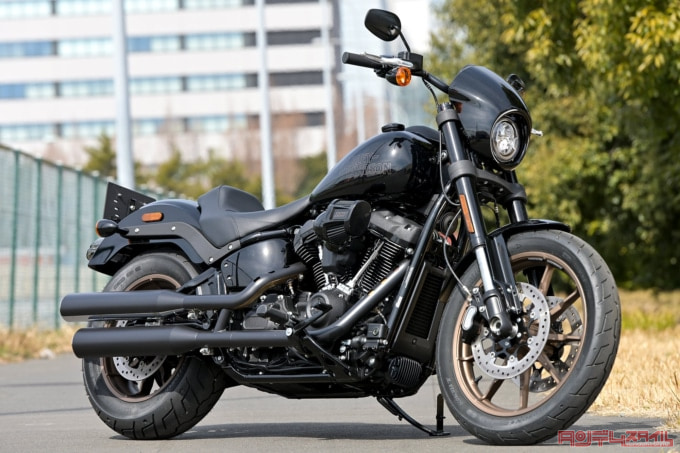 HARLEY-DAVIDSON LOW RIDER S(2022年モデル)7:3ビュー