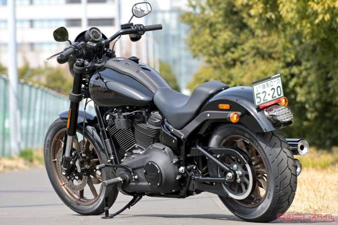 HARLEY-DAVIDSON LOW RIDER S(2022年モデル)リヤ7:3ビュー