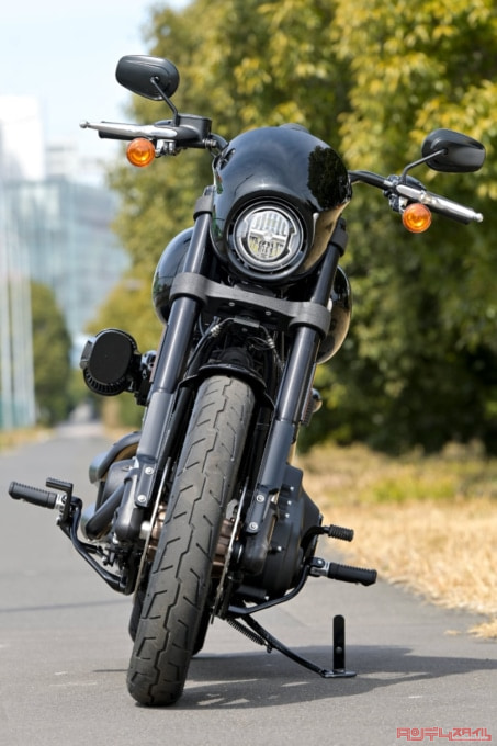 HARLEY-DAVIDSON LOW RIDER S(2022年モデル)フロントビュー
