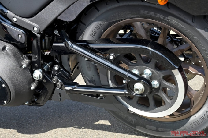 HARLEY-DAVIDSON LOW RIDER S(2022年モデル)スイングアーム