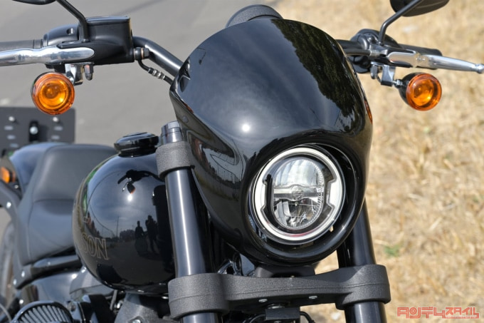 HARLEY-DAVIDSON LOW RIDER S(2022年モデル)ヘッドライト