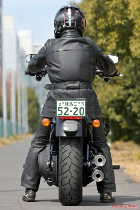 HARLEY-DAVIDSON LOW RIDER S(2022年モデル)足つき