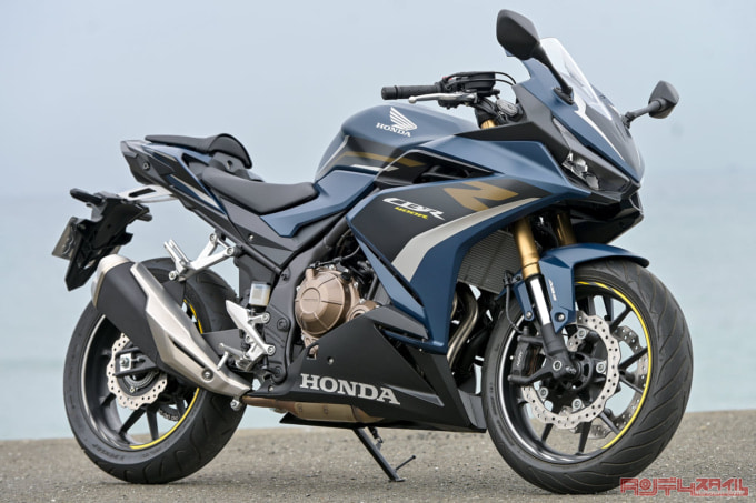 HONDA CBR400R(2022年モデル/8BL-NC56)7:3ビュー