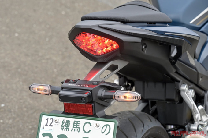 HONDA CBR400R(2022年モデル/8BL-NC56)テールまわり