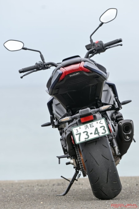 SUZUKI KATANA(2022年モデル/8BL-EK1AA)リヤビュー