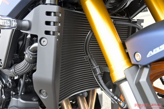 SUZUKI KATANA(2022年モデル/8BL-EK1AA)ラジエター