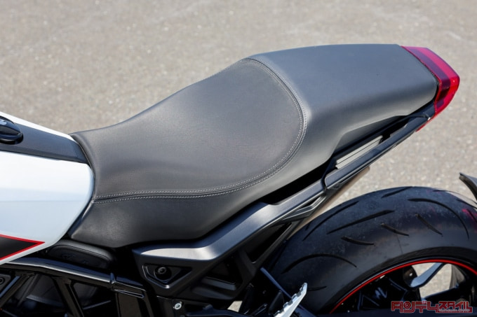 INDIAN MOTORCYCLE FTR S モノブロックシート