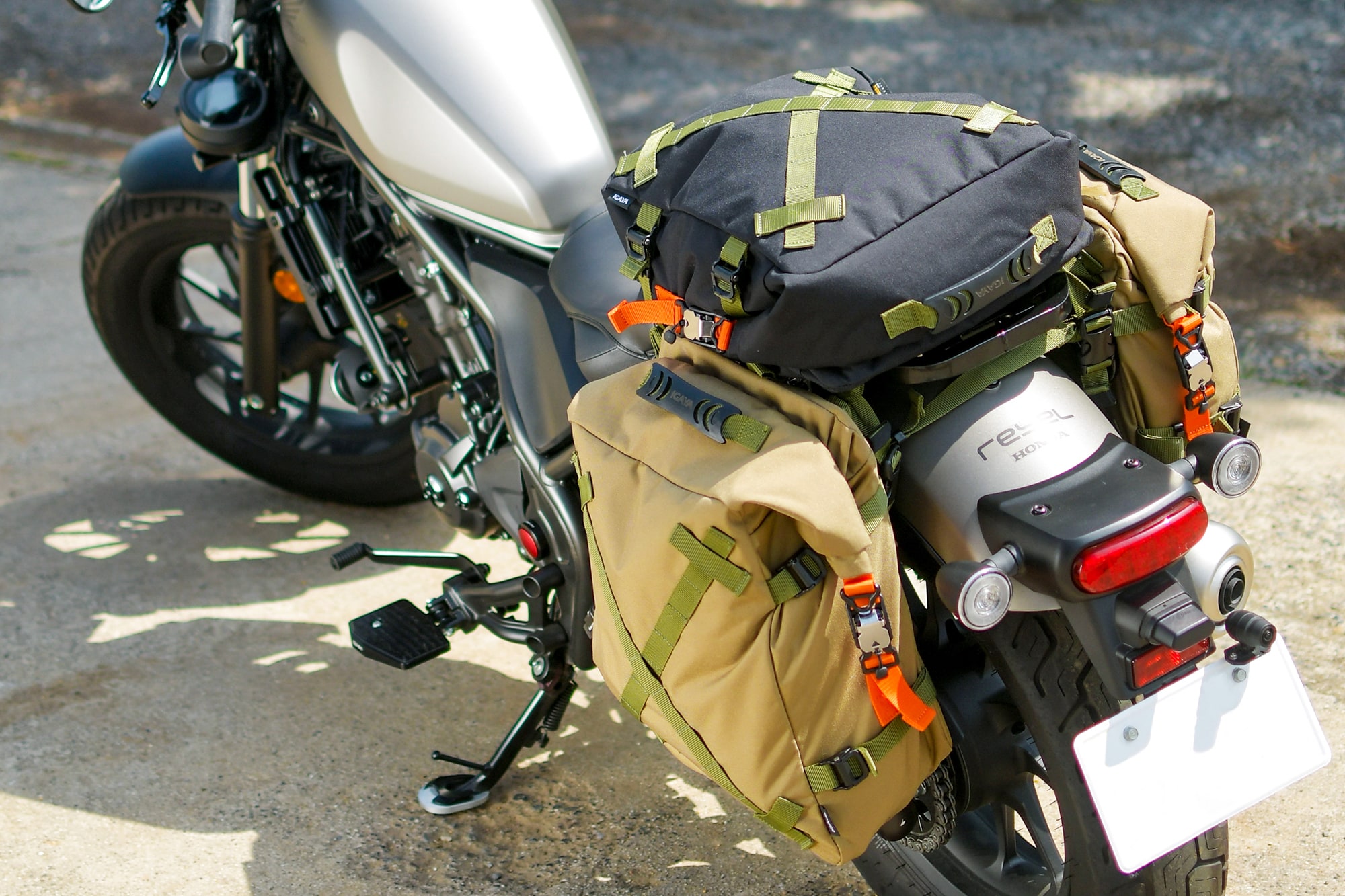 PLOT IGAYA X SEAT BAG(プロト イガヤ エックスシートバッグ)装着イメージ