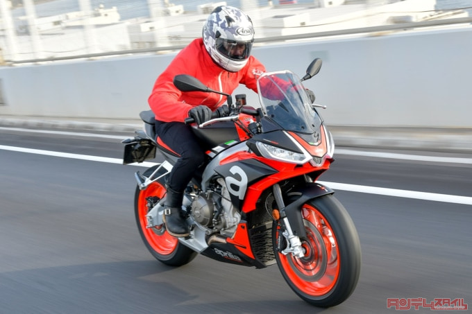APRILIA TUONO660(2022年モデル)走行