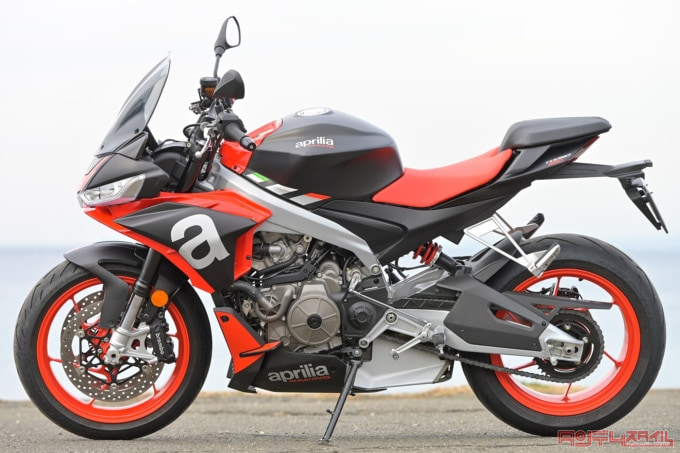 APRILIA TUONO660(2022年モデル)左サイドビュー