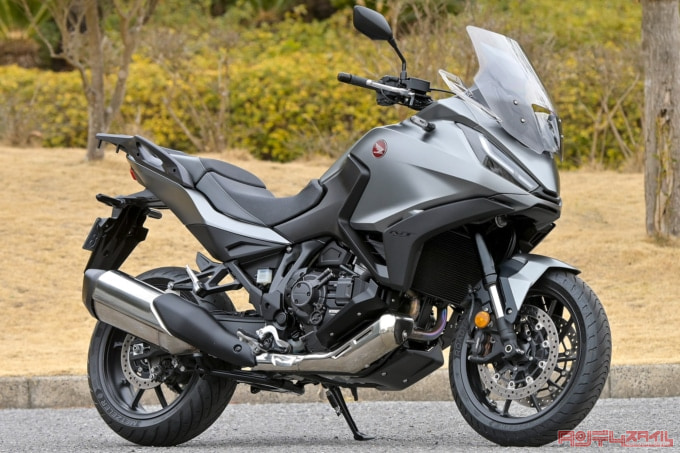 HONDA NT1100(2022年モデル)