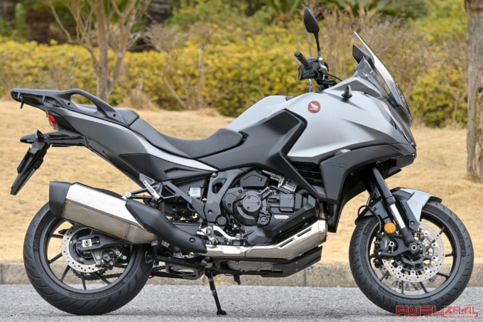 HONDA NT1100(2022年モデル)