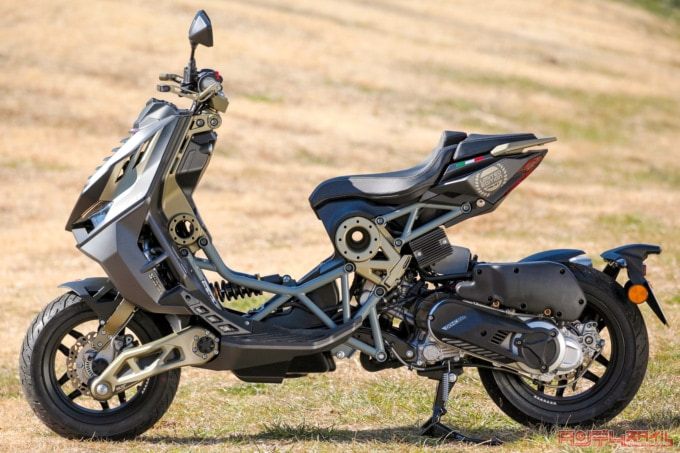 ITALJET DRAGSTER 200(2022年モデル)左サイドビュー