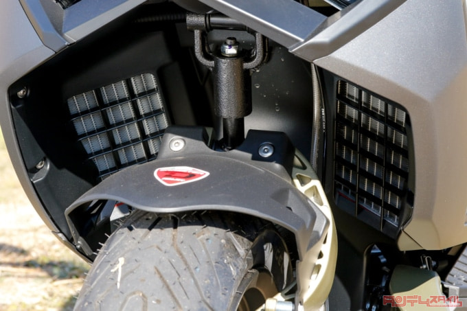 ITALJET DRAGSTER 200(2022年モデル)ラジエター