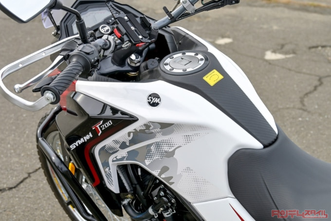 SYM NH T200(2022年モデル)燃料タンク