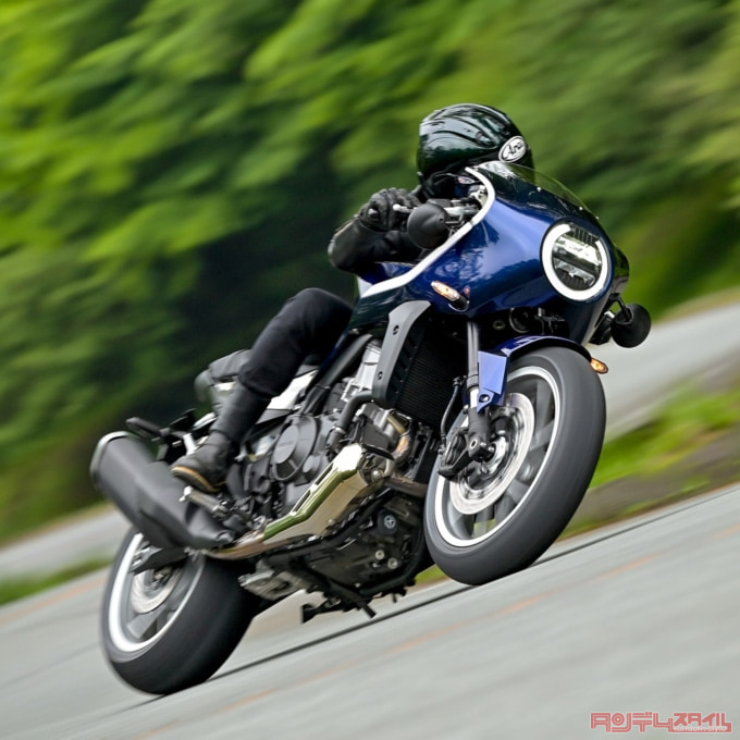 HONDA HAWK11(2022年モデル)走行