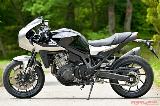 HONDA HAWK11(2022年モデル)左サイドビュー